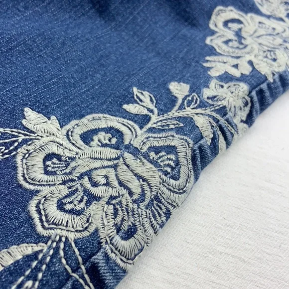 Charter Club Bristol Capri Jeans - Picture 10 of 11